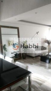 Buscando uma oportunidade única no mercado imobiliário? Esta cobertura duplex de 370m² em Belo Horizonte oferece uma combinação perfeita de conforto